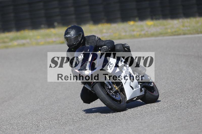 /05 07.04.2026 Cornu Master School ADR/Gruppe gruen/12